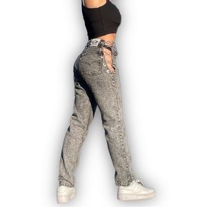 Custom Vintage silver tab Levi’s 512 chainside jeans🌟